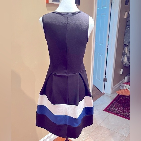 Candy Couture Cocktail dress (very Kate Spade esque. Size Medium 🖤💙🤍 - Picture 5 of 7